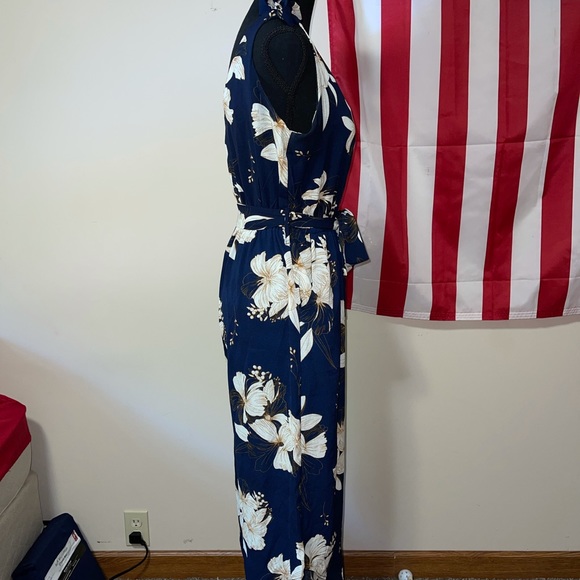 Belongsci Romper NEVER WORN - Picture 8 of 11